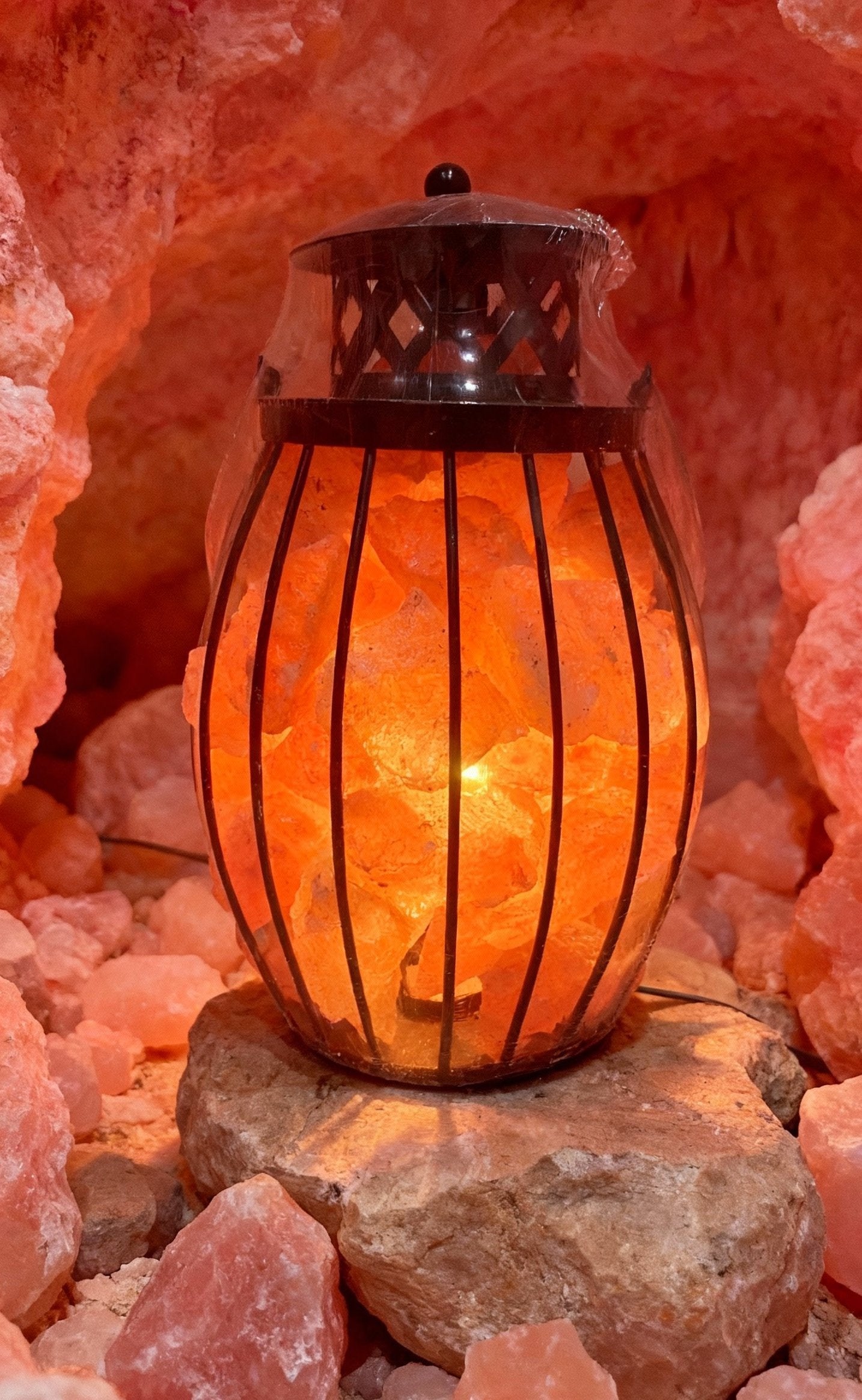 Cozy Laal Tan Himalayan Salt Lantern | Pakistan